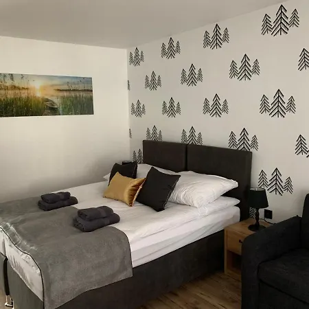 Lesna Plaza Apartment Brenno