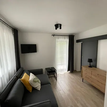 Lesna Plaza Apartment