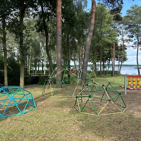 Lesna Plaza شقة Brenno