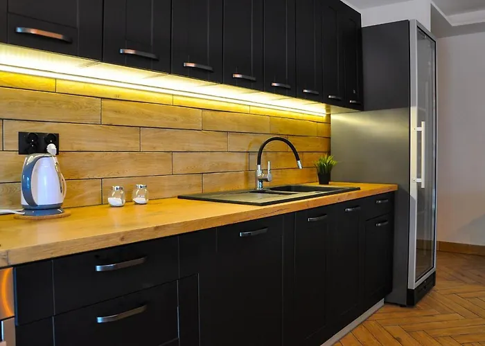 Lesna Plaza Apartment *